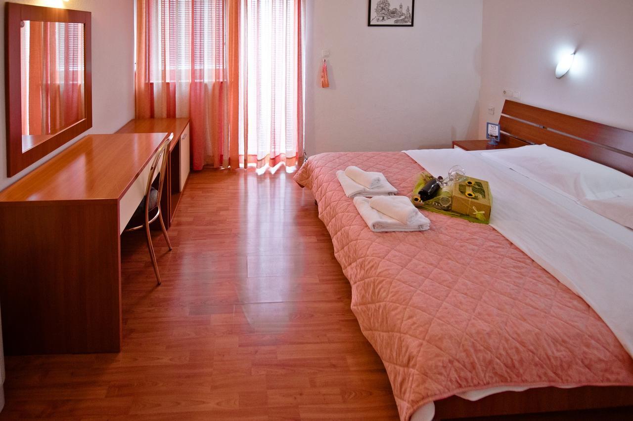 Hotel No-1 Medugorje Bagian luar foto