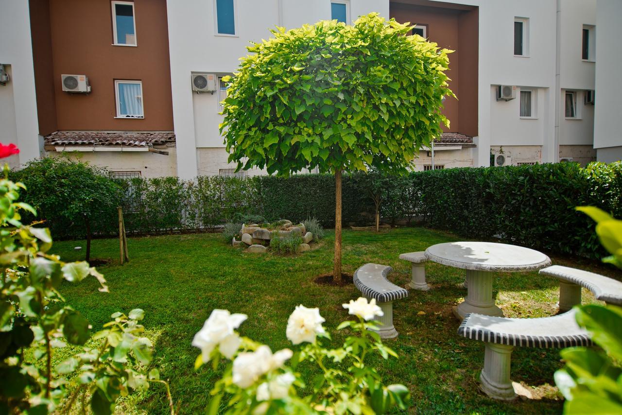 Hotel No-1 Medugorje Bagian luar foto